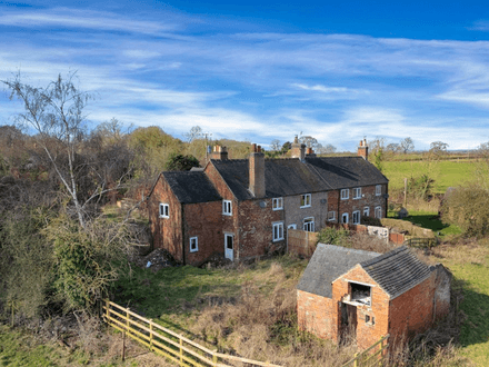 1 to 2 Ashe Cottages